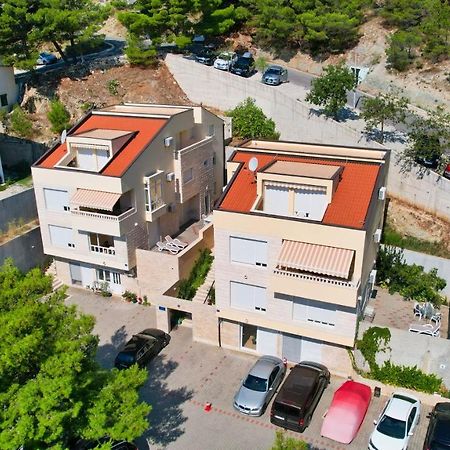 Apartments Villa Astra & Pinija Brela Exteriér fotografie