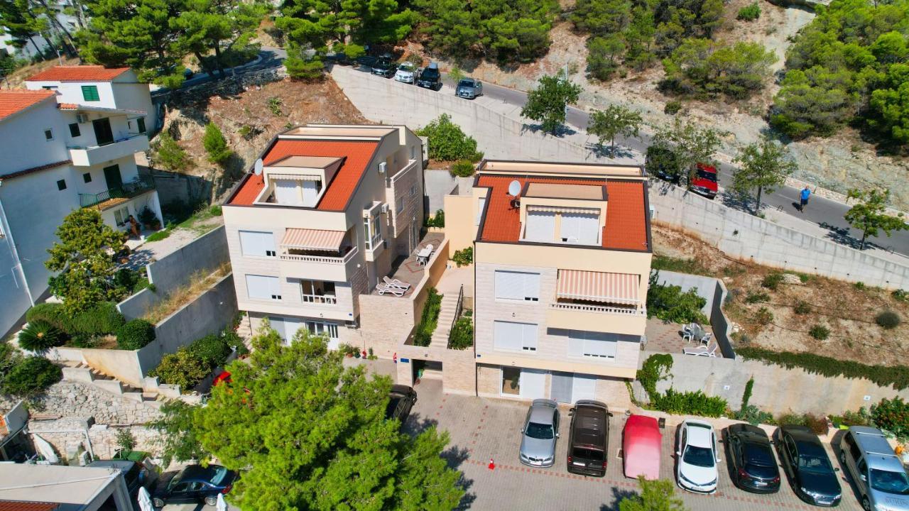 Apartments Villa Astra & Pinija Brela Exteriér fotografie