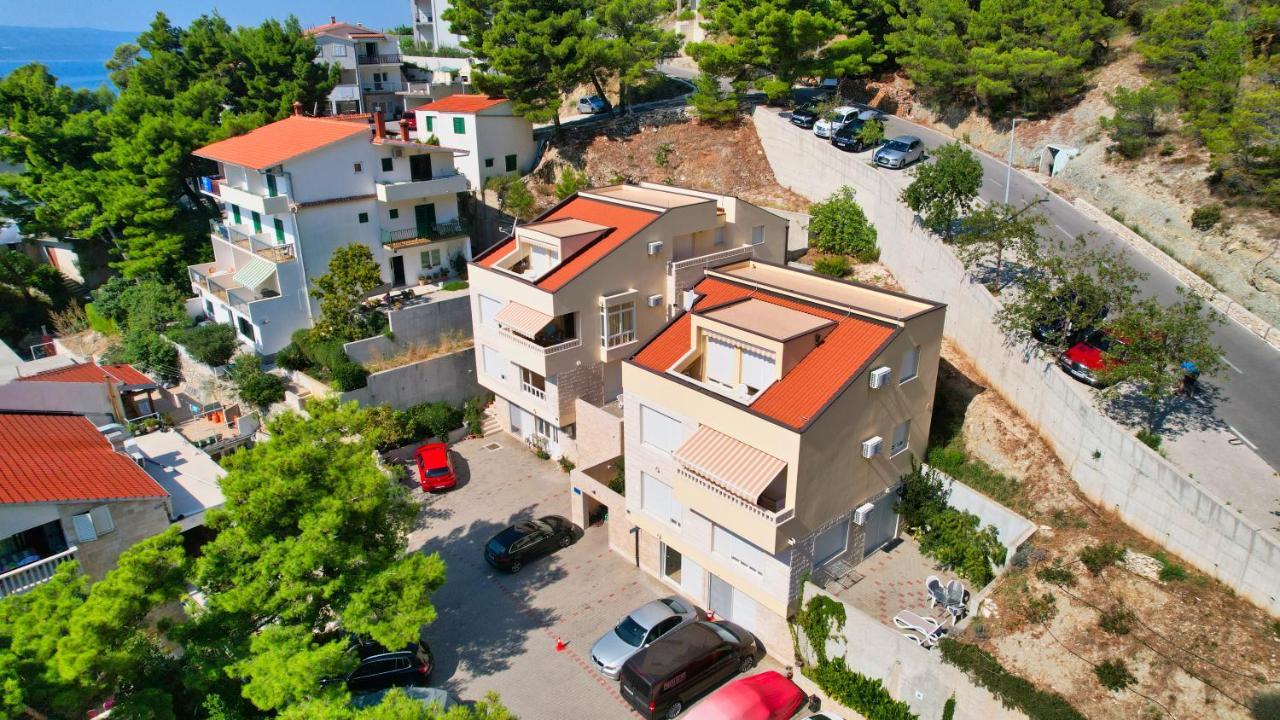 Apartments Villa Astra & Pinija Brela Exteriér fotografie